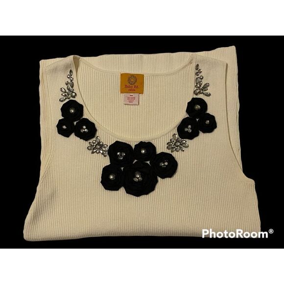Woman’s Ruby Rd. Petite SZ PM Ribbed White Top & Bling Black Flowers - Picture 5 of 6